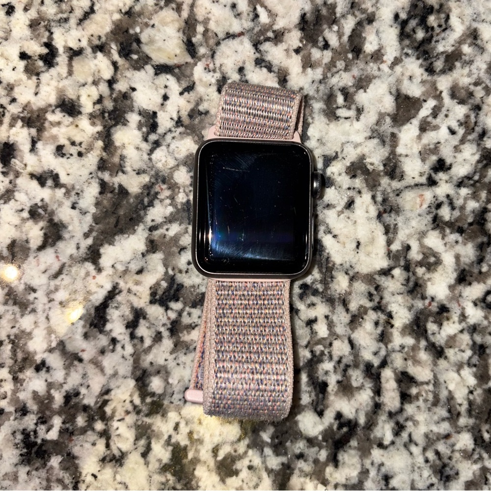 38 MM Series 3 Apple Watch